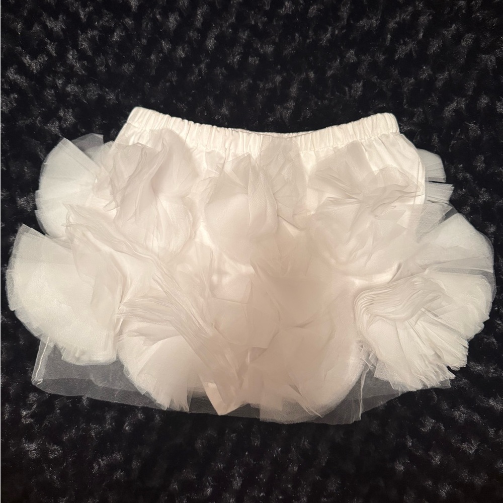 Hot & Delicious White Tulle Flower Skort Size Medium NWT